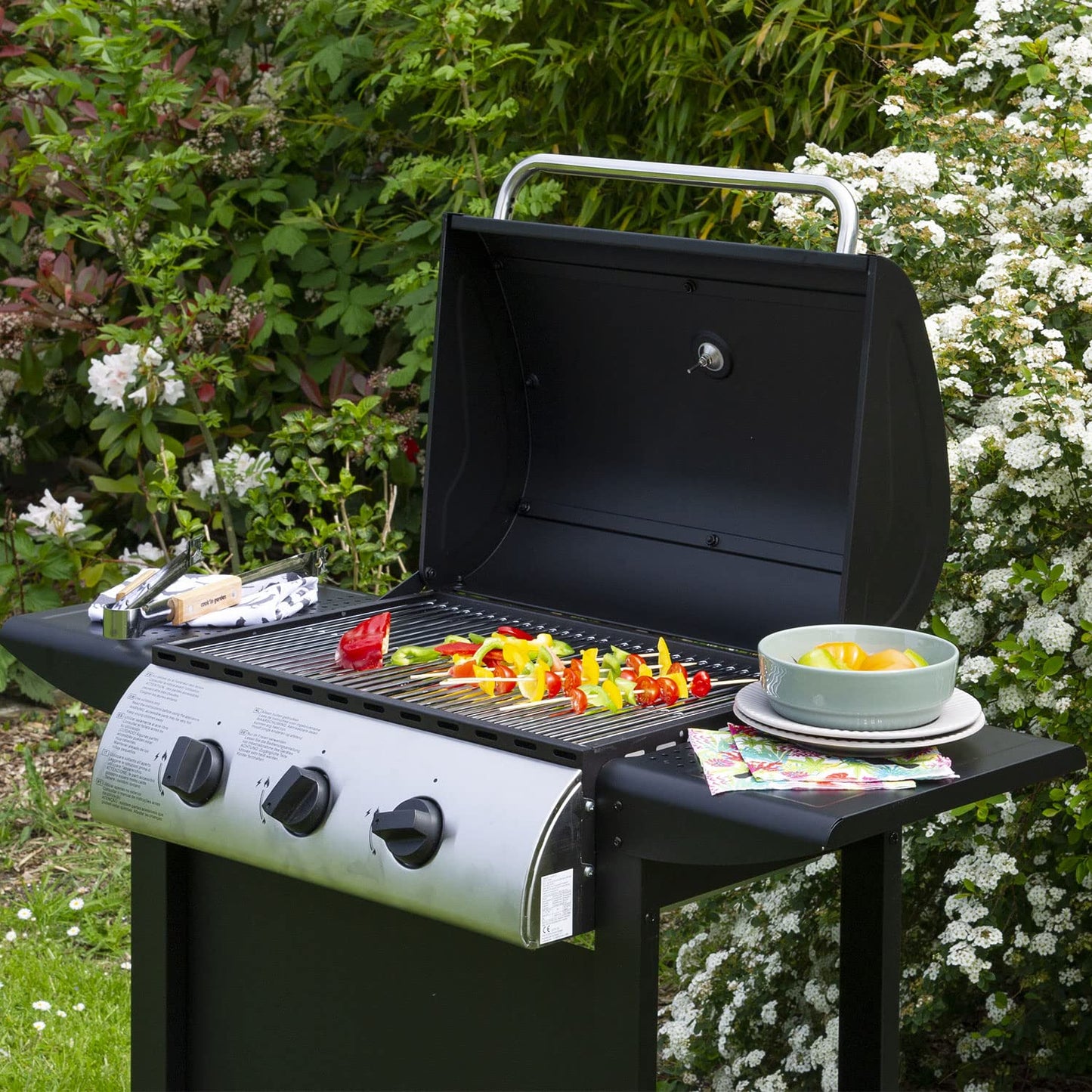 Happy Garden - Barbecue Gaz Hawaï - 3 Brûleurs 8,4 KW Butane/Propane - 2 Tablettes - Garanti 2 Ans